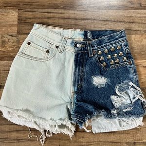 Levi’s cut off shorts